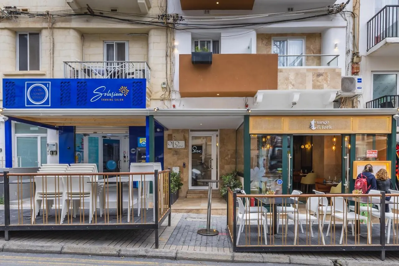 Well Located Studio 12 With Kitchen And Backyard Saint Julian's Lejlighed